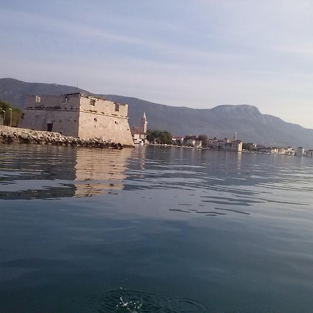 Studio Apartment Mala Plaza Kaštela المظهر الخارجي الصورة