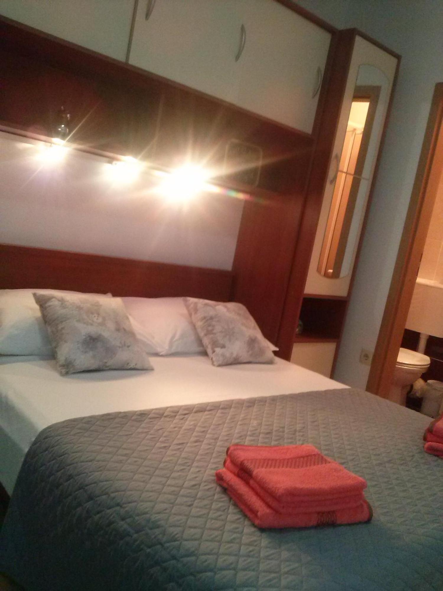 Studio Apartment Mala Plaza Kaštela المظهر الخارجي الصورة