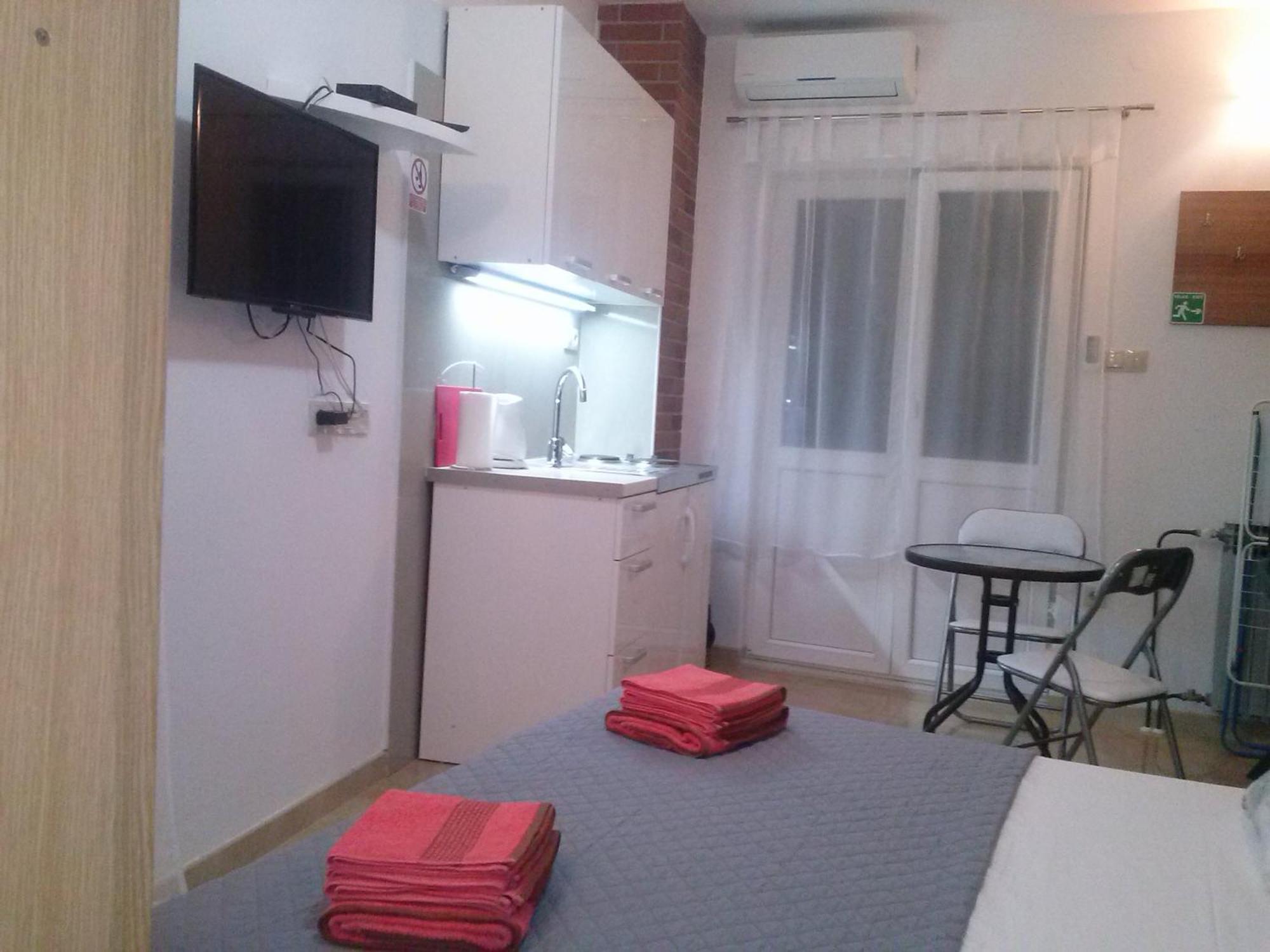 Studio Apartment Mala Plaza Kaštela المظهر الخارجي الصورة