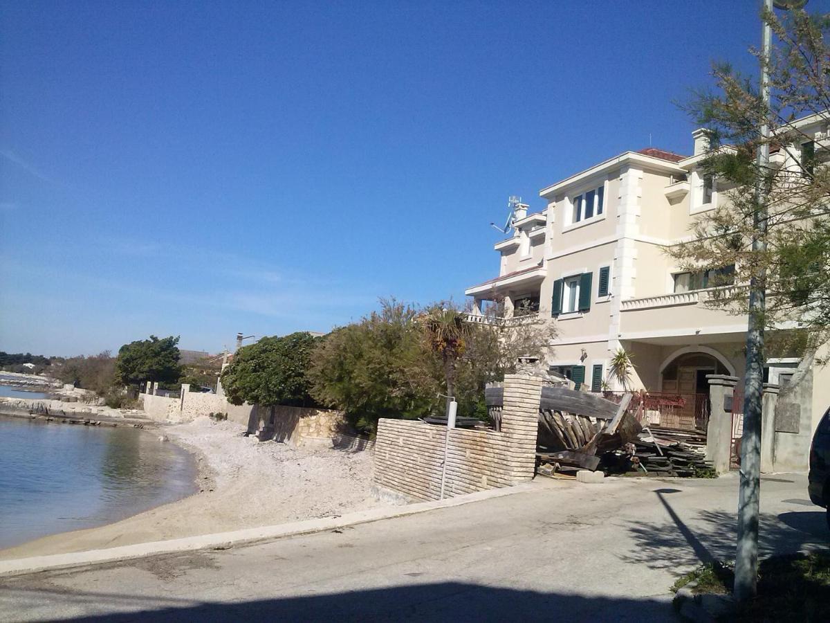 Studio Apartment Mala Plaza Kaštela المظهر الخارجي الصورة
